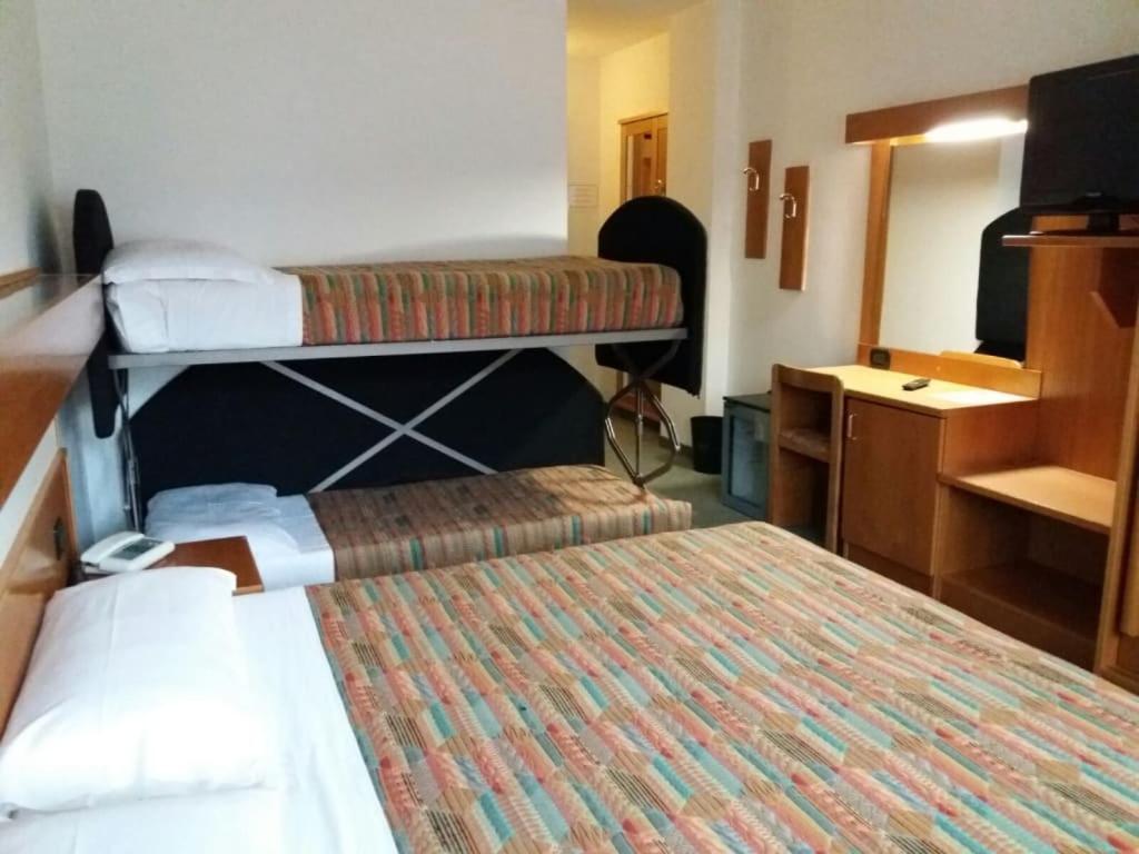 Liberty Hotel Male Bagian luar foto