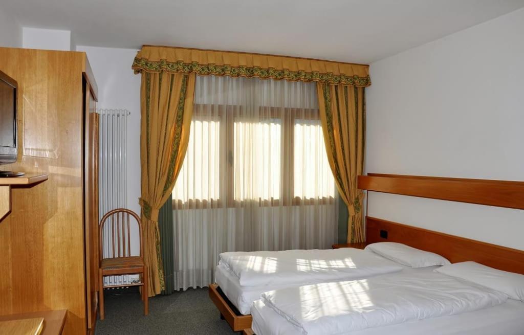 Liberty Hotel Male Bagian luar foto