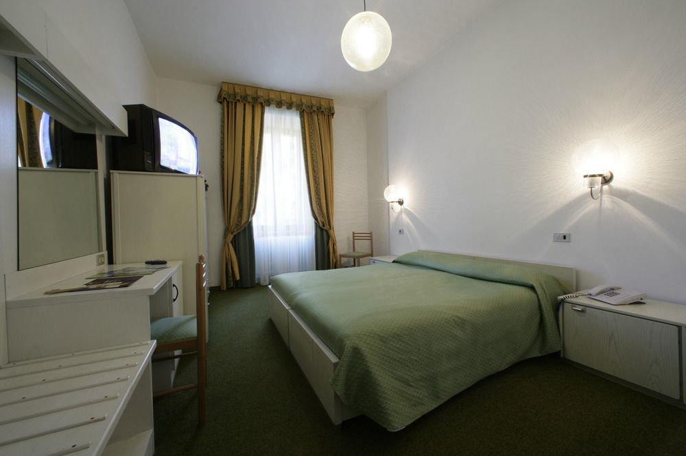 Liberty Hotel Male Bagian luar foto